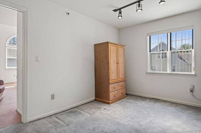 75 W Hartsdale Avenue 8, Hartsdale, NY 10530