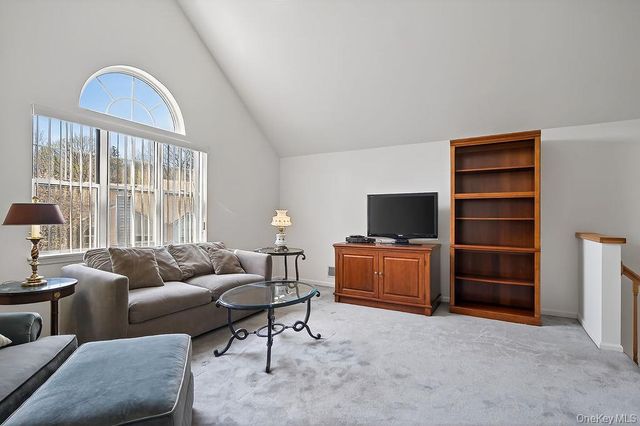 75 W Hartsdale Avenue 8, Hartsdale, NY 10530