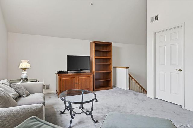 75 W Hartsdale Avenue 8, Hartsdale, NY 10530