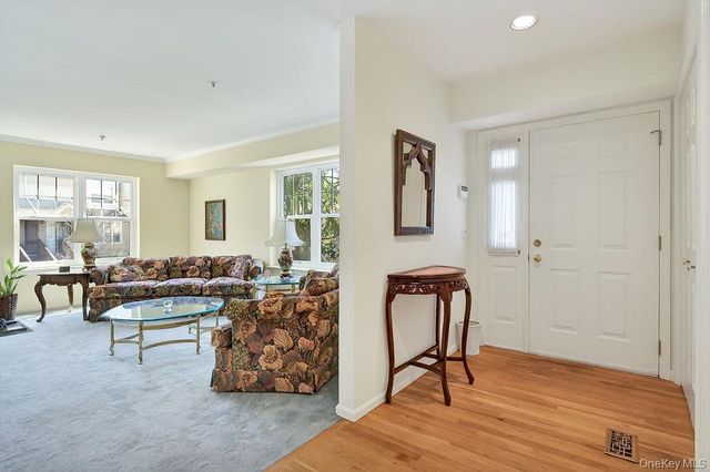 75 W Hartsdale Avenue 8, Hartsdale, NY 10530