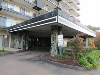 15801 Providence Drive 10C, Southfield, MI 48075