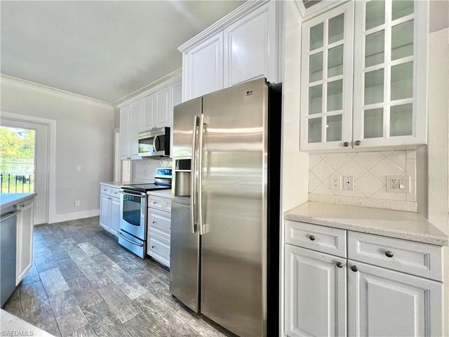 11380 Trinity PL, Naples, FL 34114