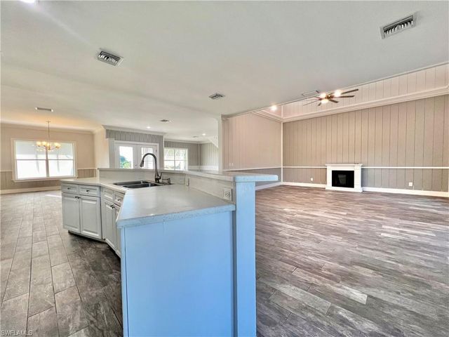 11380 Trinity PL, Naples, FL 34114