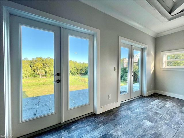 11380 Trinity PL, Naples, FL 34114