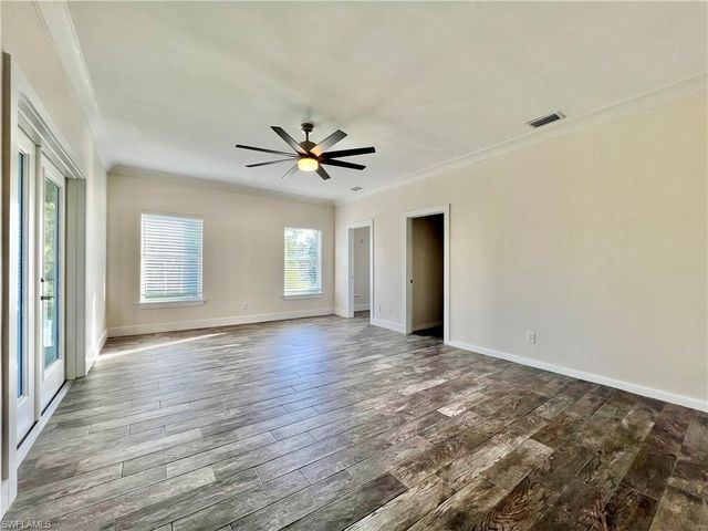 11380 Trinity PL, Naples, FL 34114