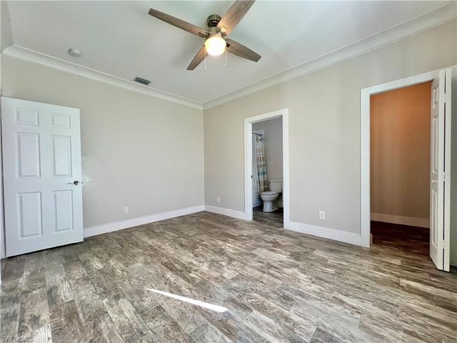 11380 Trinity PL, Naples, FL 34114