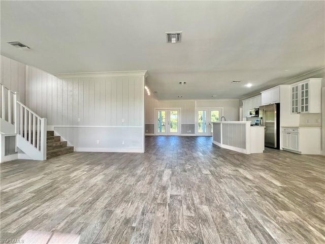 11380 Trinity PL, Naples, FL 34114