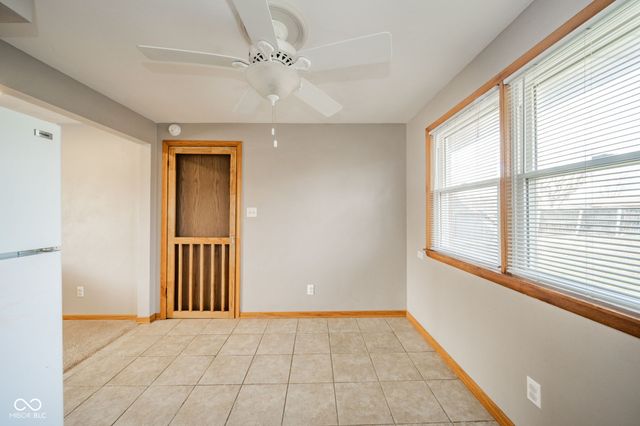 228 E 600 N, Alexandria, IN 46001