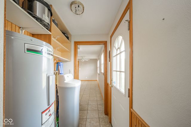 228 E 600 N, Alexandria, IN 46001