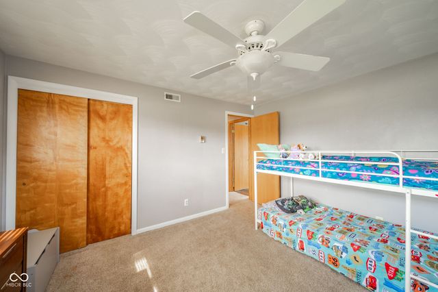 228 E 600 N, Alexandria, IN 46001