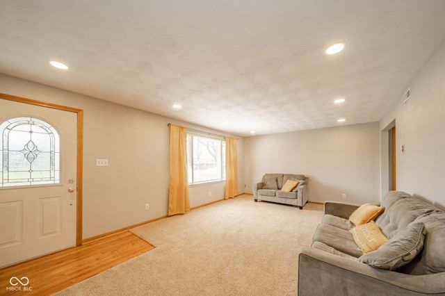228 E 600 N, Alexandria, IN 46001