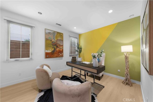126 Saybrook, Irvine, CA 92620