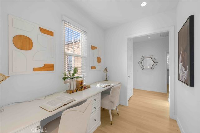 126 Saybrook, Irvine, CA 92620