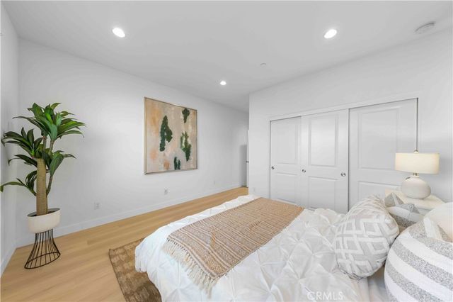 126 Saybrook, Irvine, CA 92620