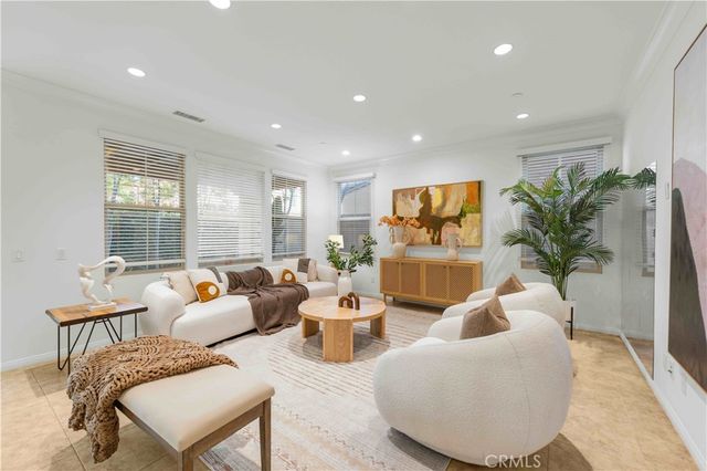 126 Saybrook, Irvine, CA 92620