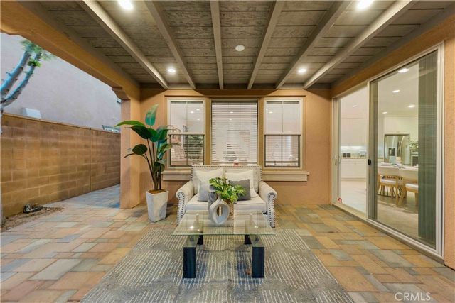 126 Saybrook, Irvine, CA 92620