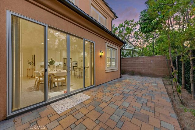 126 Saybrook, Irvine, CA 92620
