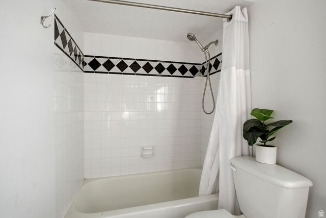 5703 S 4025 W, Roy, UT 84067