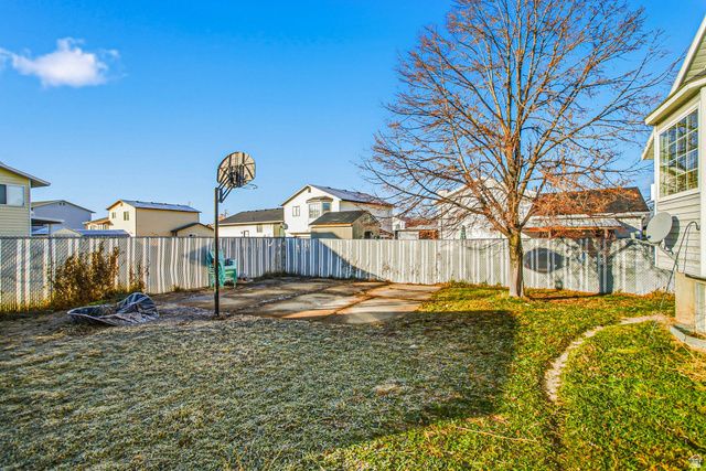 5703 S 4025 W, Roy, UT 84067