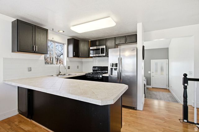 5703 S 4025 W, Roy, UT 84067