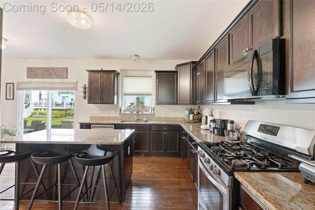 27492 Belgrave Place, Novi, MI 48374