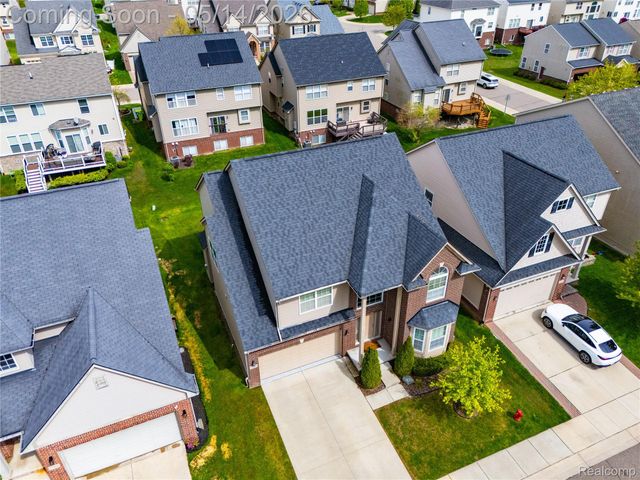 27492 Belgrave Place, Novi, MI 48374