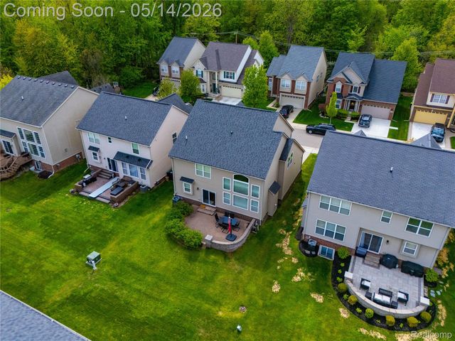 27492 Belgrave Place, Novi, MI 48374
