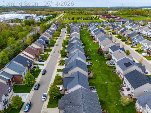 27492 Belgrave Place, Novi, MI 48374
