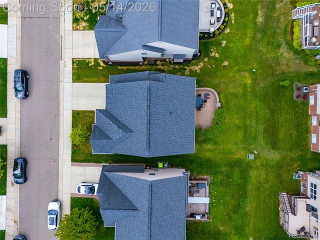 27492 Belgrave Place, Novi, MI 48374