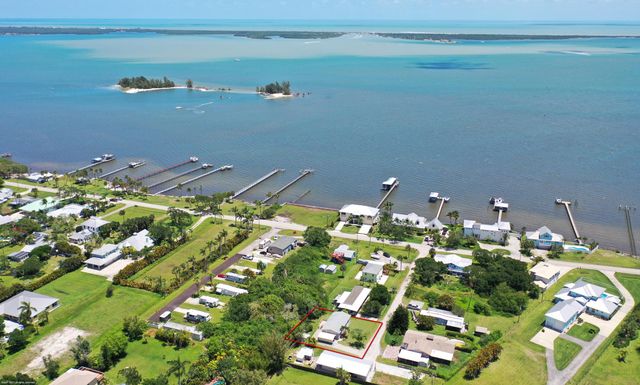 7490 133rd Place, Sebastian, FL 32958