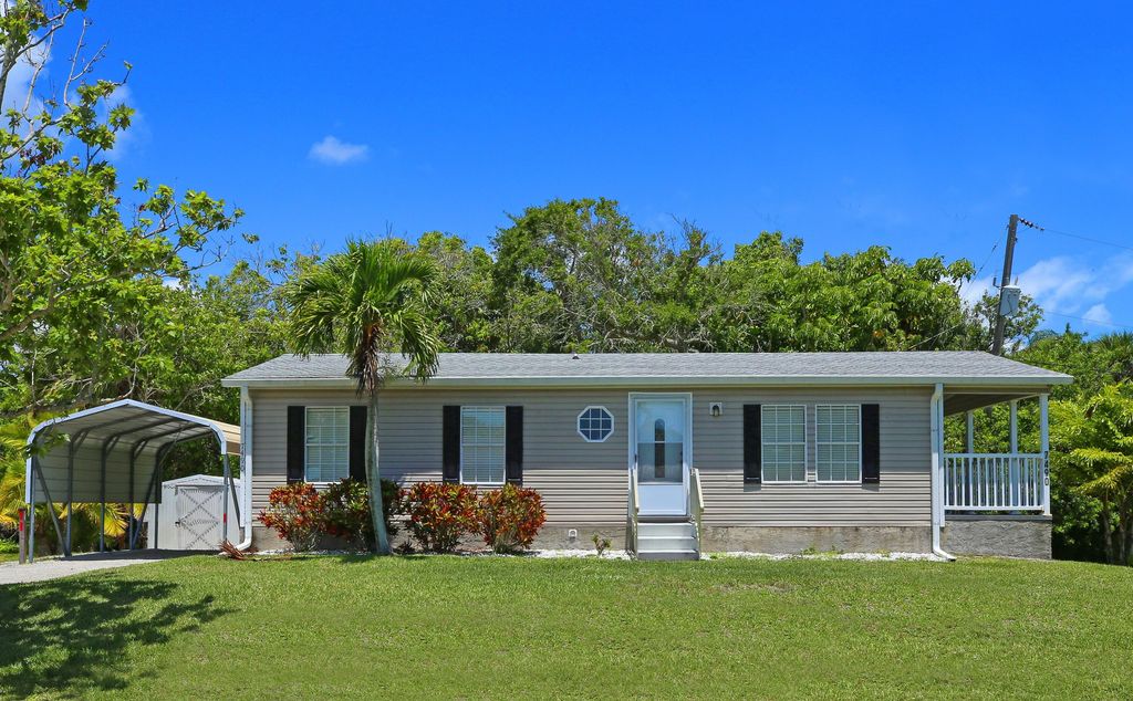 7490 133rd Place, Sebastian, FL 32958