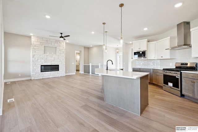 18410 Sycamore Drive, Gretna, NE 68028