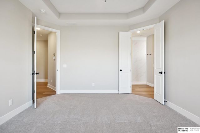 18410 Sycamore Drive, Gretna, NE 68028