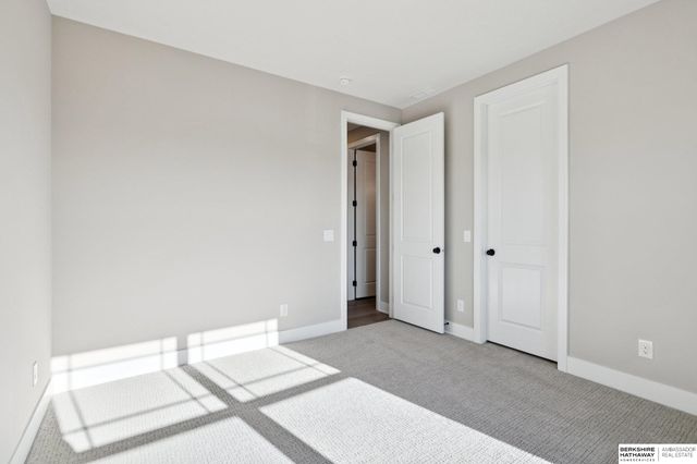 18410 Sycamore Drive, Gretna, NE 68028