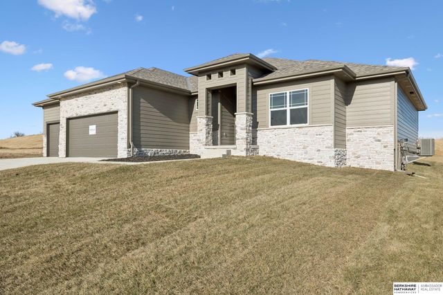 18410 Sycamore Drive, Gretna, NE 68028