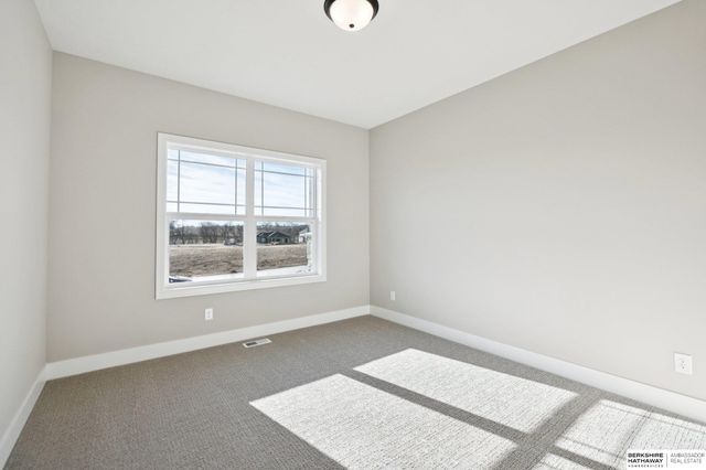 18410 Sycamore Drive, Gretna, NE 68028