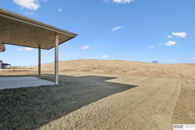 18410 Sycamore Drive, Gretna, NE 68028