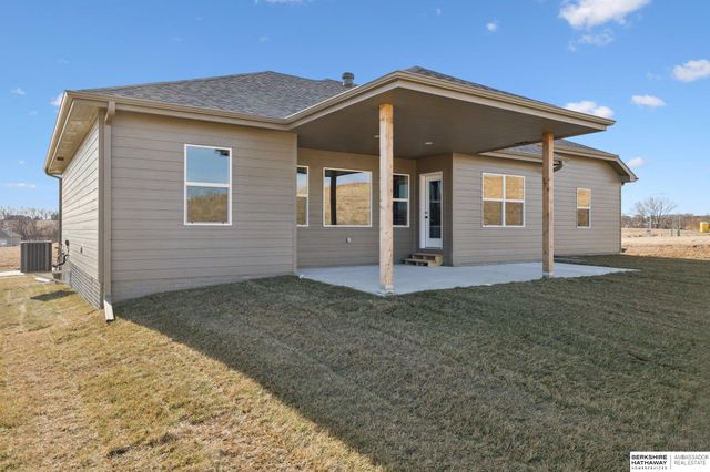 18410 Sycamore Drive, Gretna, NE 68028