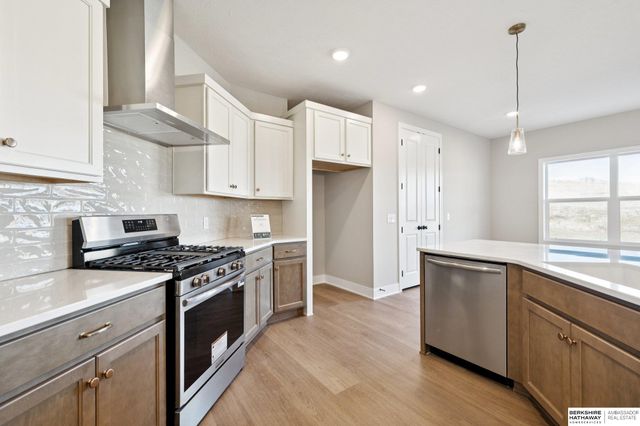 18410 Sycamore Drive, Gretna, NE 68028