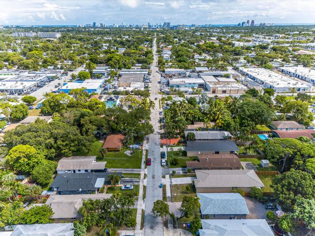 410 NE 34TH Street, Oakland Park, FL 33334