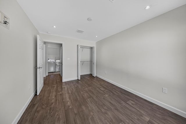 410 NE 34TH Street, Oakland Park, FL 33334