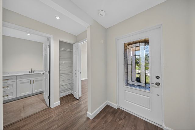 410 NE 34TH Street, Oakland Park, FL 33334
