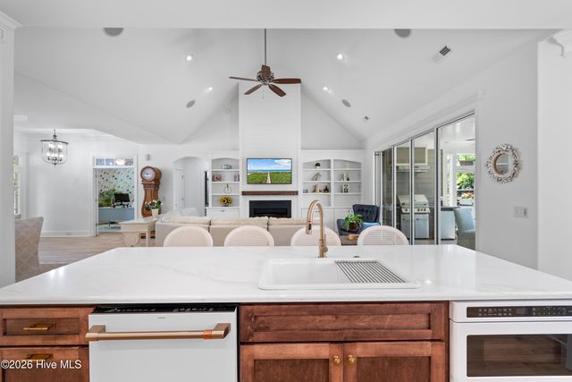 2738 Oak Forest Drive, Southport, NC 28461