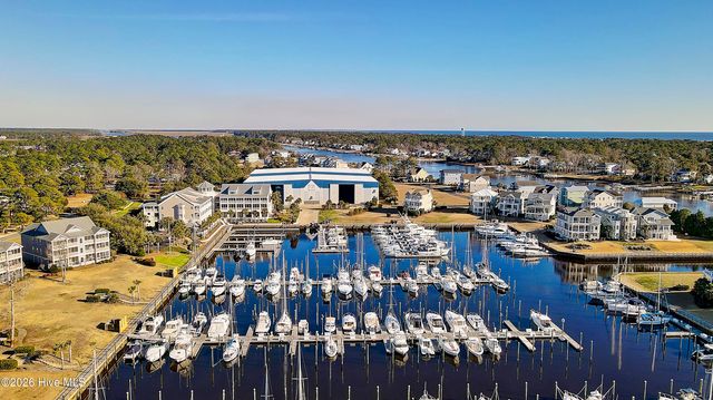 2738 Oak Forest Drive, Southport, NC 28461