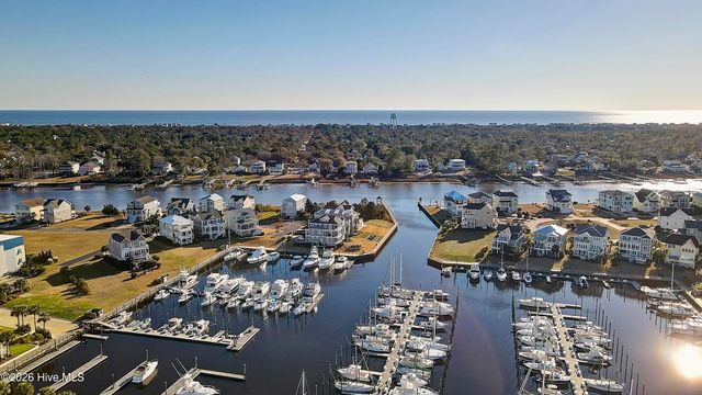 2738 Oak Forest Drive, Southport, NC 28461