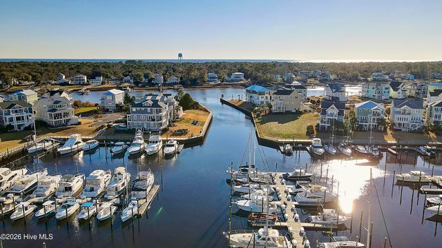 2738 Oak Forest Drive, Southport, NC 28461
