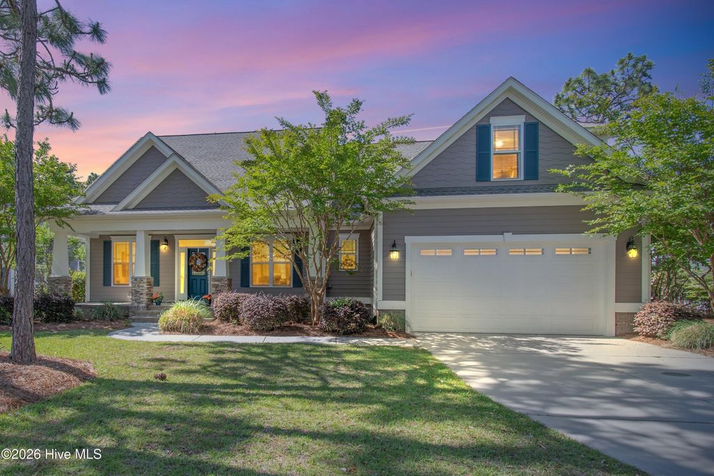 2738 Oak Forest Drive, Southport, NC 28461