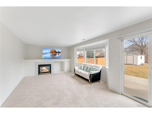 11589 River Run Cir, Commerce City, CO 80640