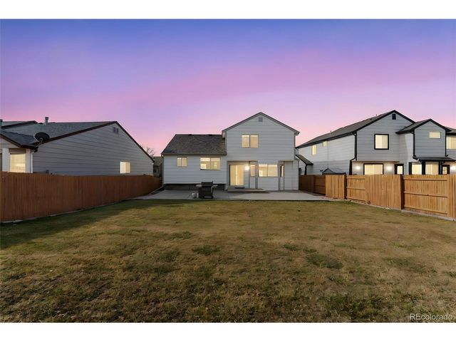 11589 River Run Cir, Commerce City, CO 80640