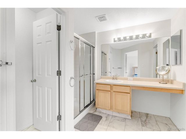 11589 River Run Cir, Commerce City, CO 80640